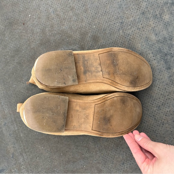 Toms Ella Toffee Suede Booties | size 8 - Picture 6 of 9